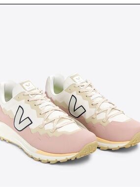 Veja Women’s Pink Cream FITZ ROY TREK-SHELL GRAVEL PIERRE 8